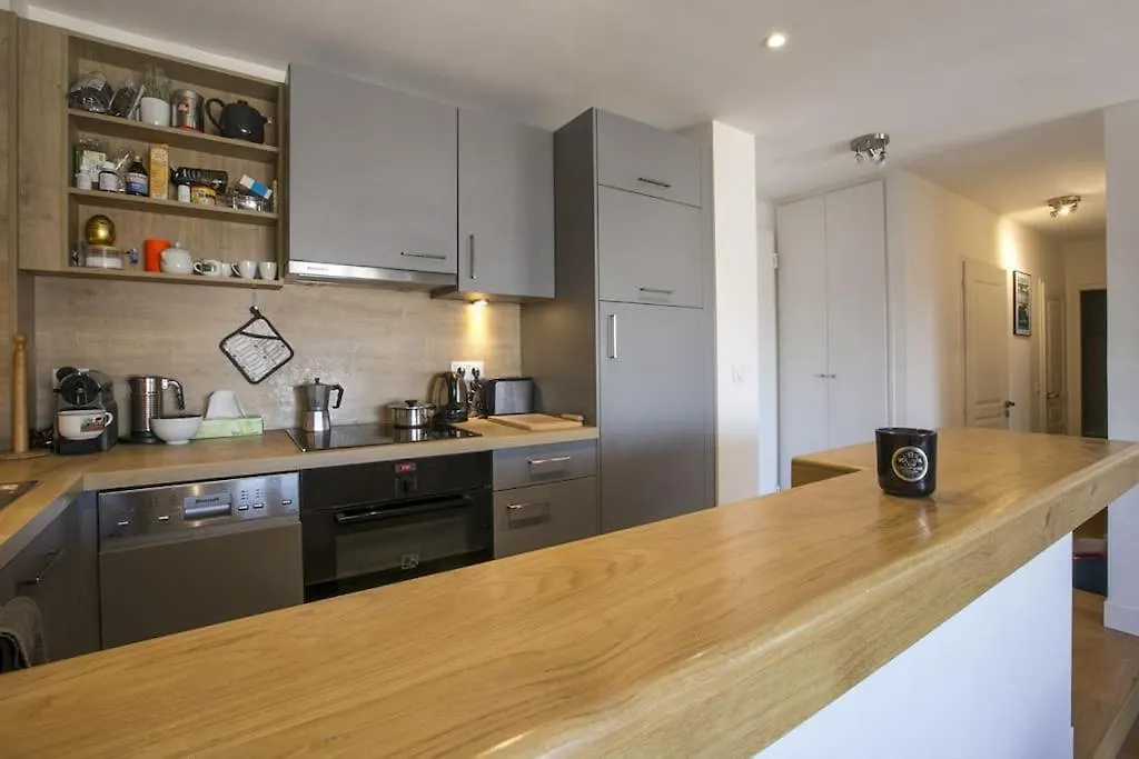 Loft In The Heart Of *